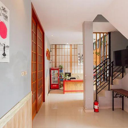 Reddoorz @ Manukan سورابايا المظهر الخارجي الصورة
